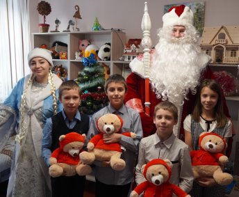 УЛЫБКИ, СМЕХ И ВЕРА В ЧУДО!